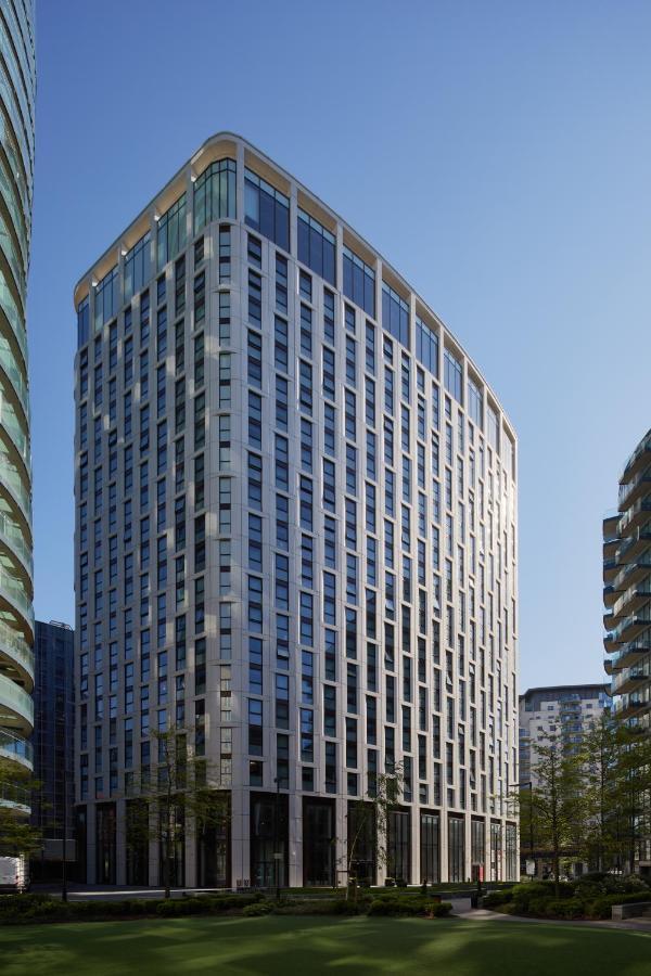 Ark Canary Wharf London Exterior photo